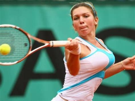 Breast reduction saved tennis star Simona Halep’s career